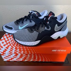 Nike Renew Elevate 2 wolf grey/metallic silver Men’s 9.5 like new
